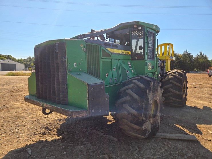 2019-john-deere-6-image-15