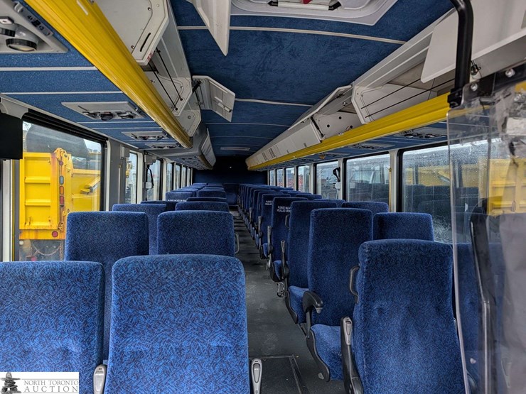 non-operable-2011-motor-coach-industries-d4500-t/a-55-passenger-bus-image-10