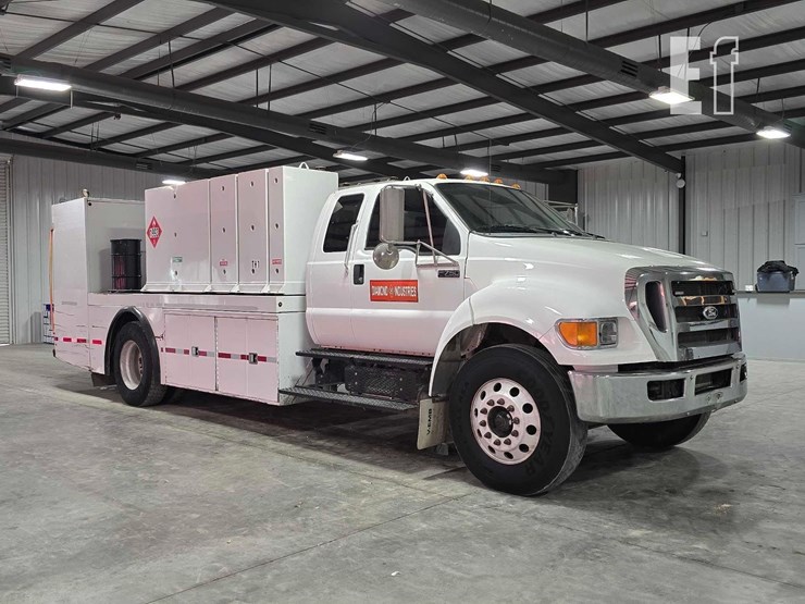 2015-ford-f750-xl-sd-image-2