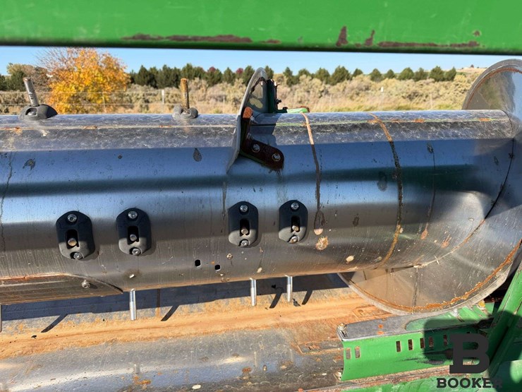 2009-john-deere-630r-platform-header-image-24