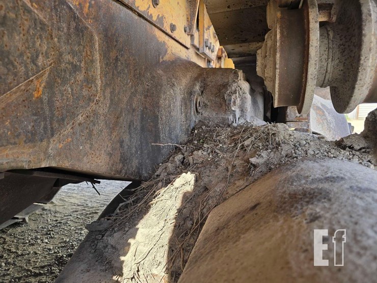 caterpillar-d6d-image-24