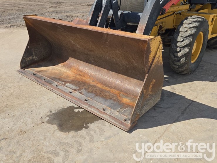 2015-deere-310sk-image-13