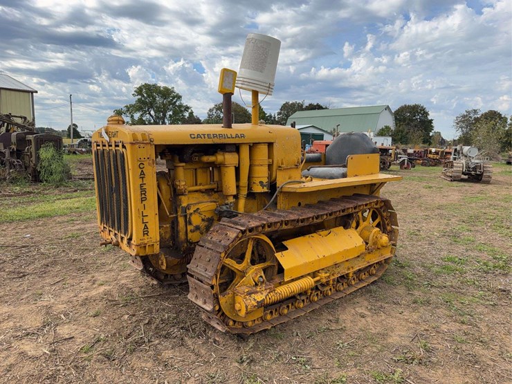 caterpillar-twenty-eight-image-7