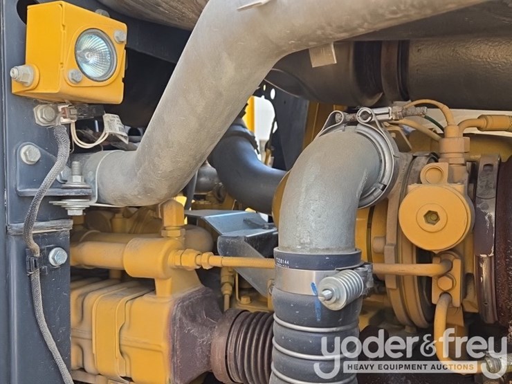 2020-deere-770gp-image-43
