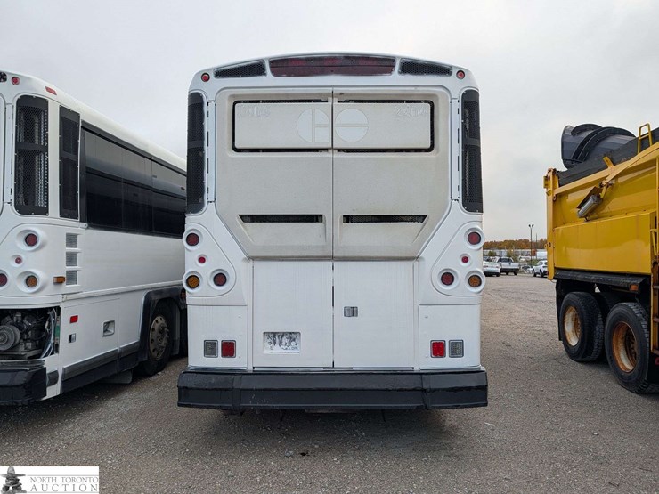 non-operable-2011-motor-coach-industries-d4500-t/a-55-passenger-bus-image-6