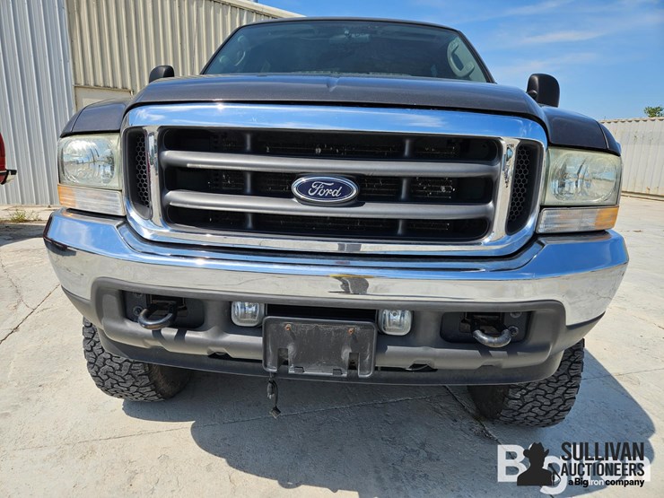 2004-ford-f250-super-duty-4x4-crew-cab-pickup-image-9