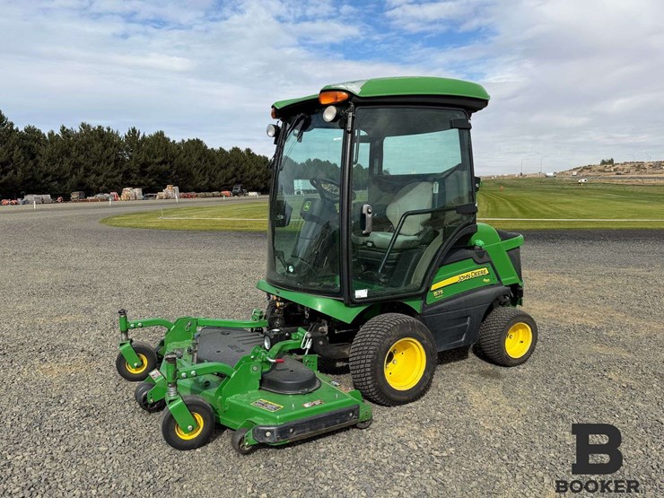 2019-john-deere-1575-lawn-mower---city-of-richland-surplus-image-1