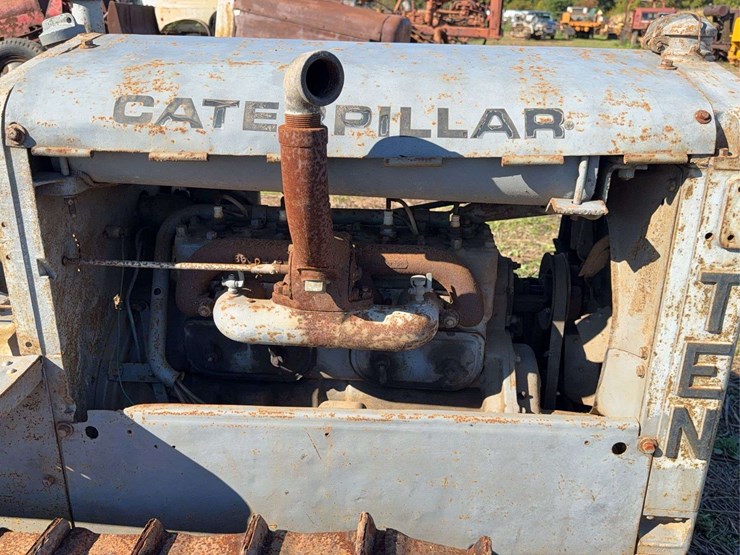 caterpillar-ten-image-12