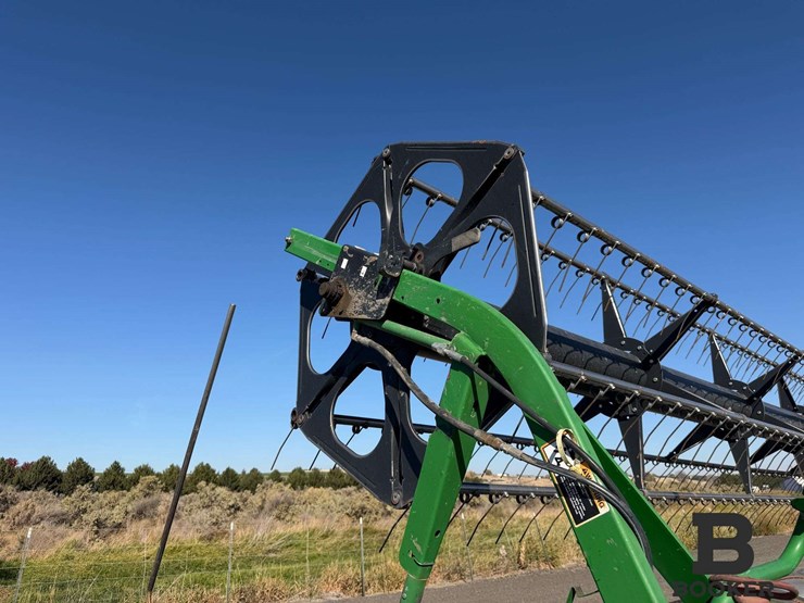 2009-john-deere-630r-platform-header-image-17