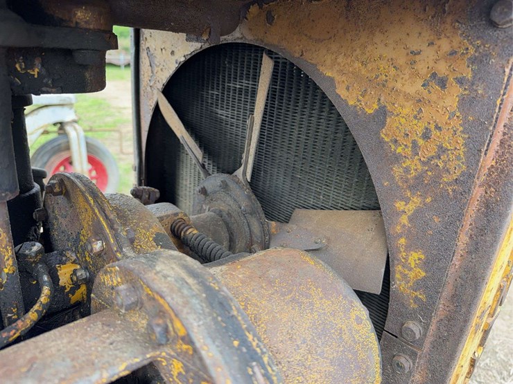 caterpillar-twenty-five-image-13