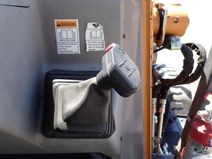 2019-case-570n-ep-skip-loader-image-29