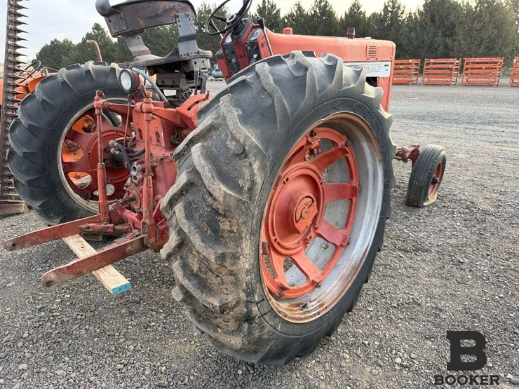 1967-international-farmall-656-tractor---non-running-image-14