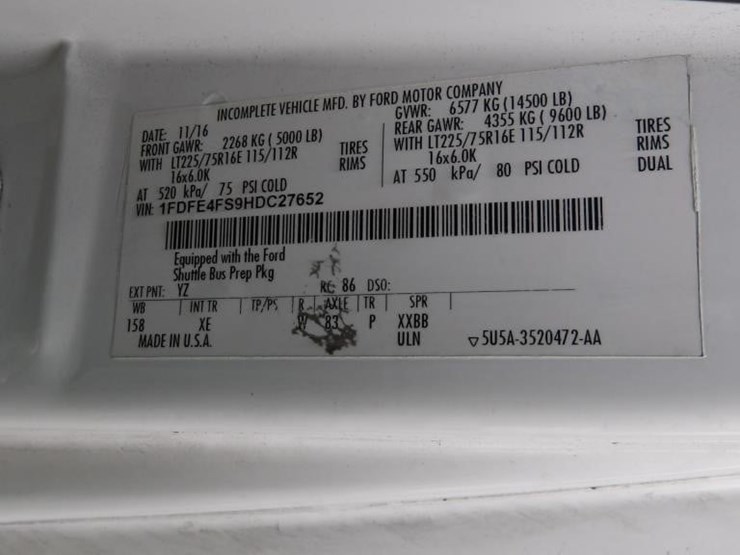 2017-ford-e450-image-28