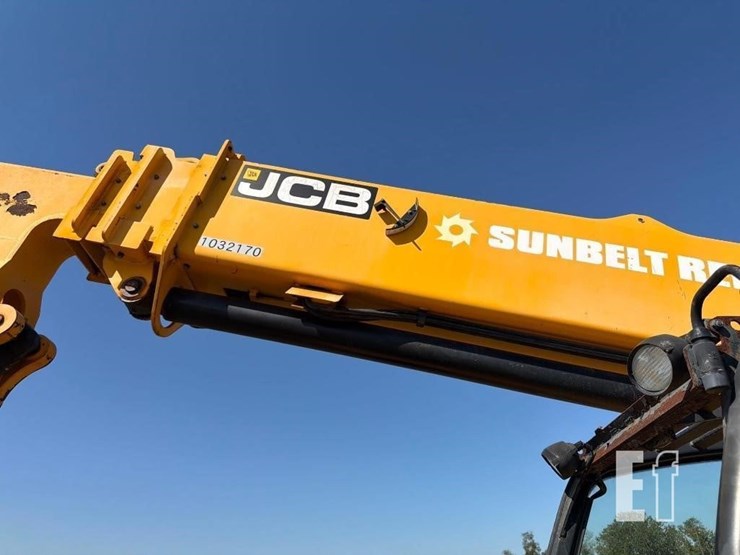 2017-jcb-512-56-image-17