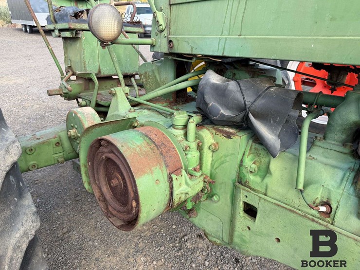 john-deere-60-tractor---non-running-image-11