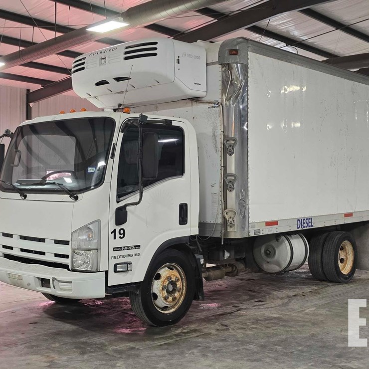 2012 ISUZU NPR HD