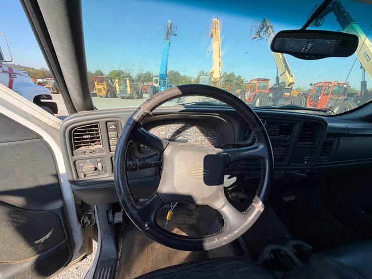 2001-chevrolet-2500-image-10