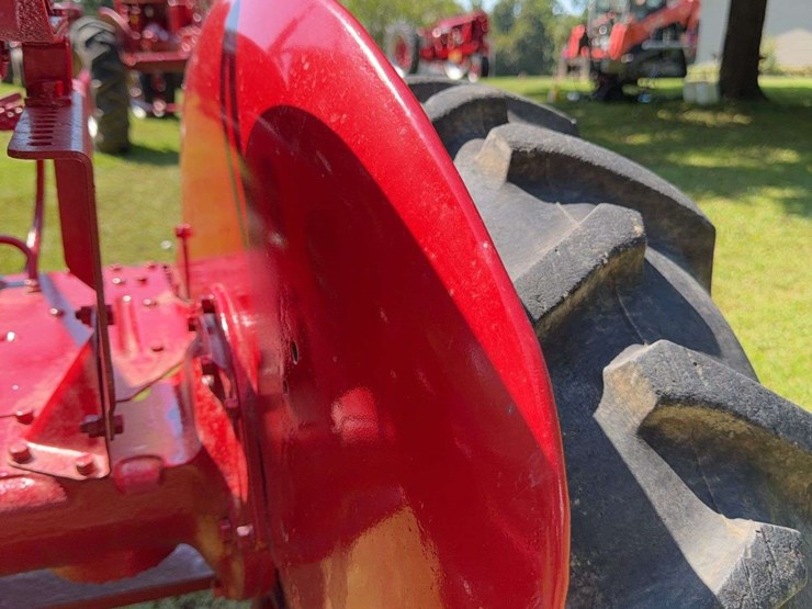 1945-farmall-b-image-25
