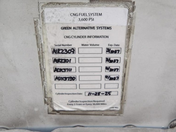 2017-ford-e450-image-11
