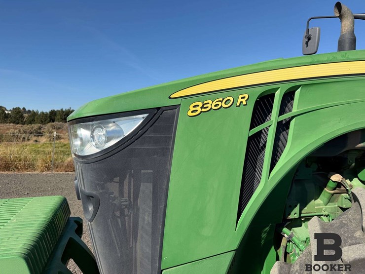 2011-john-deere-8360r-tractor-image-14