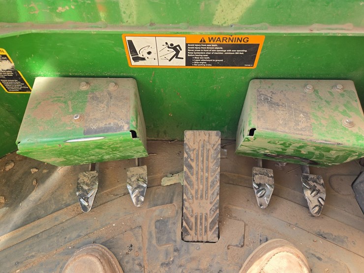 2019-john-deere-6-image-54