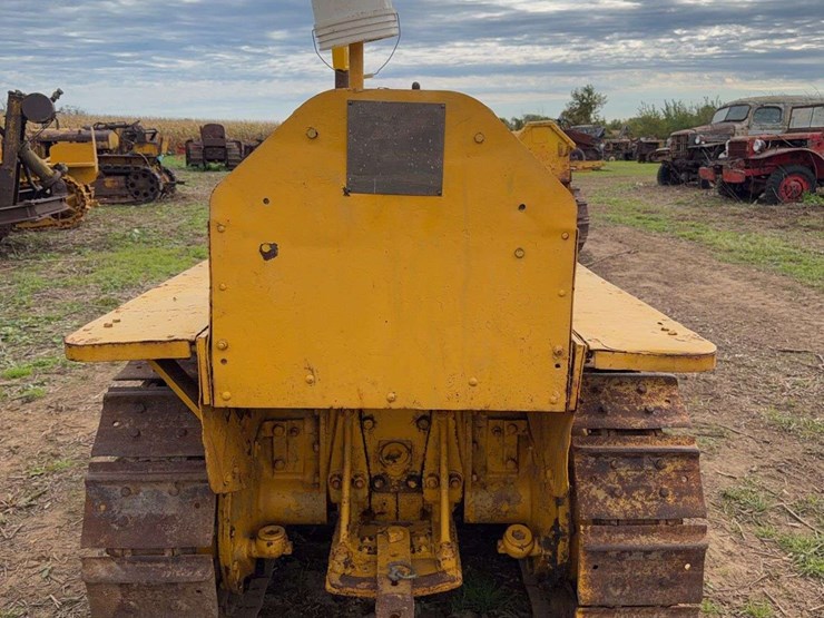 caterpillar-twenty-eight-image-4