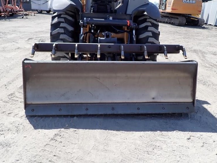 2019-case-570n-ep-skip-loader-image-15