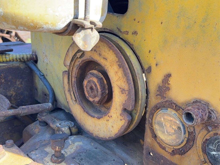 caterpillar-d2-image-23
