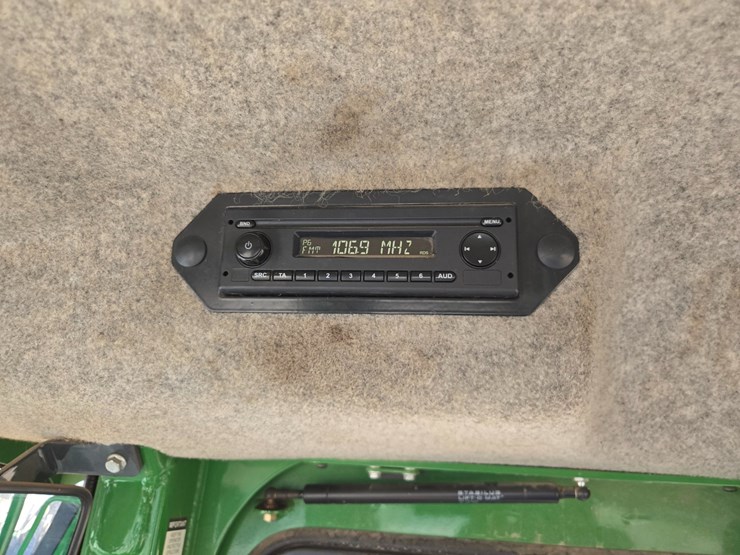 2020-john-deere-2020-image-47