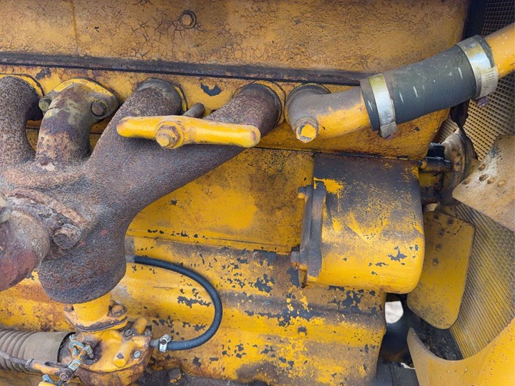 caterpillar-2-ton-image-13