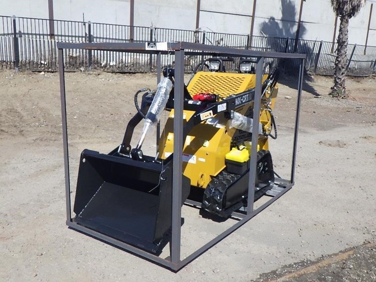 2026-agt-mx-crt23-skid-steer-track-loader-image-1