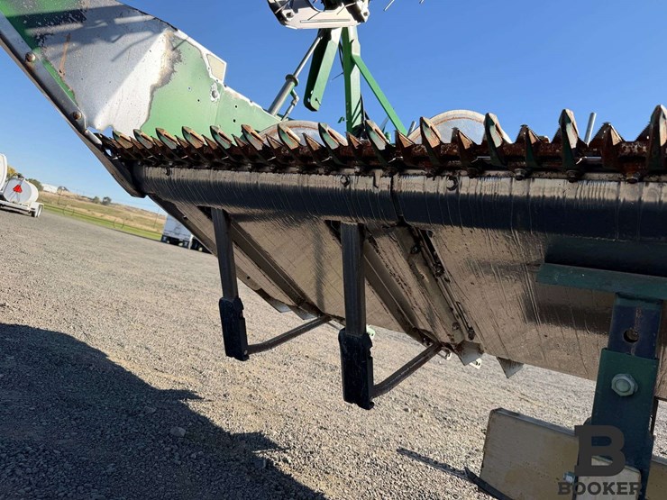 2009-john-deere-630r-platform-header-image-46