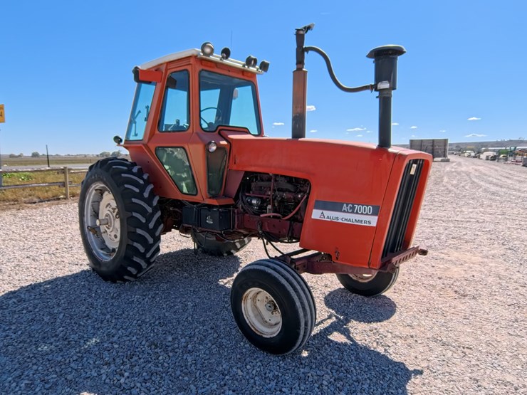 #1026-•-allis-chalmers-7000-tractor-image-6
