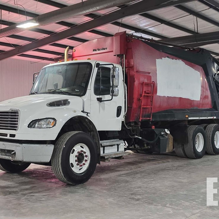 2010 FREIGHTLINER BUSINESS CLASS M2 106