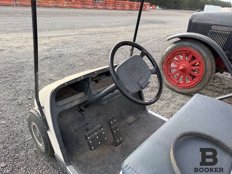 ez-go-golf-cart---non-running-image-12