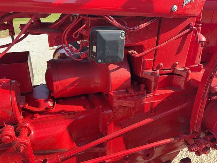 farmall-350-image-42