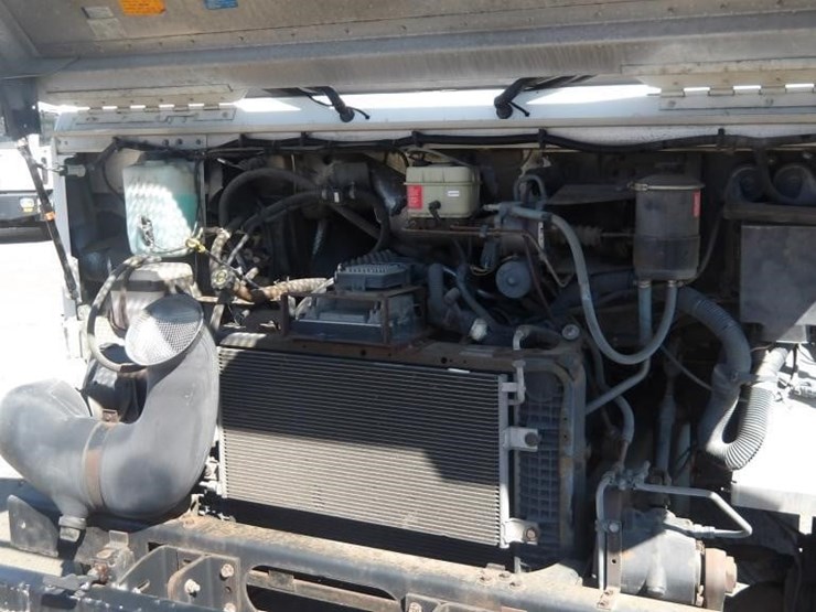 2008-workhorse-w62-image-10