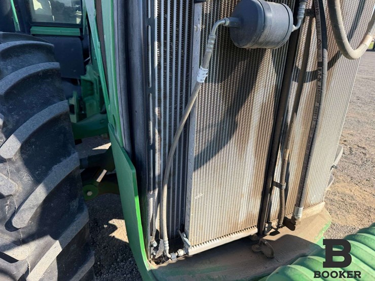 2011-john-deere-8360r-tractor-image-81