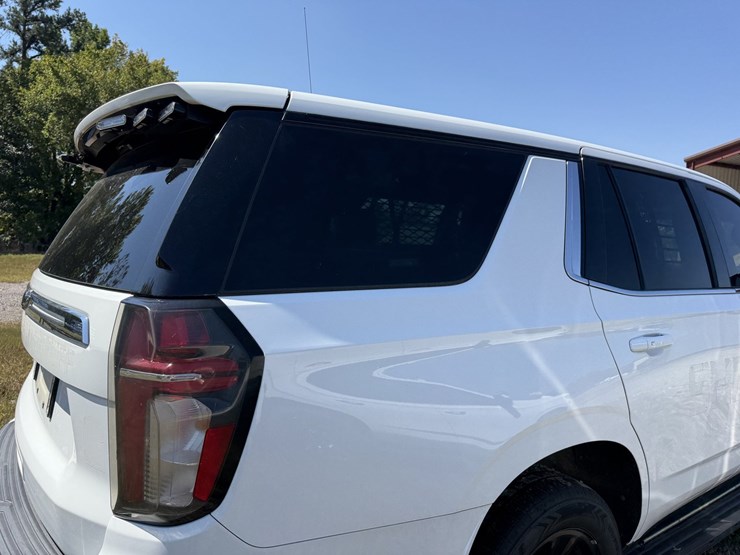 2021-chevrolet-tahoe-image-13