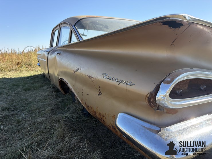 1959-chevrolet-biscayne-4-door-sedan-for-parts-image-15