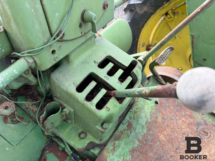 1956-john-deere-50-tractor---non-running-image-25