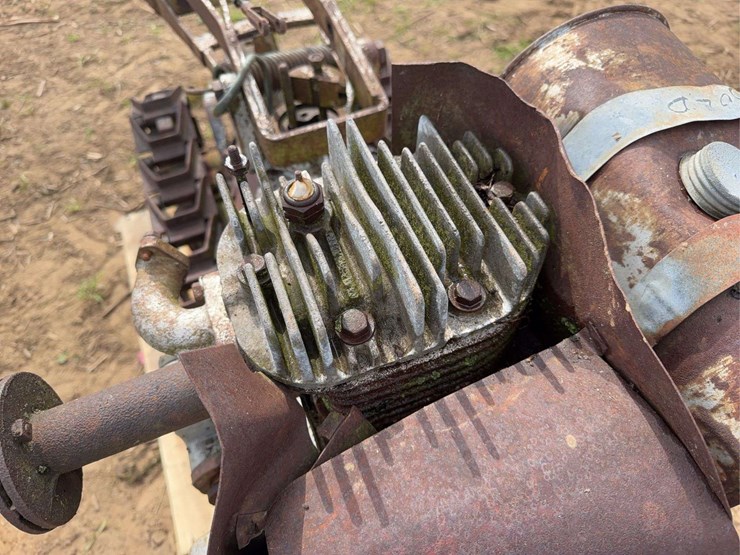 vaughan-flex-tred-garden-tractor-image-7