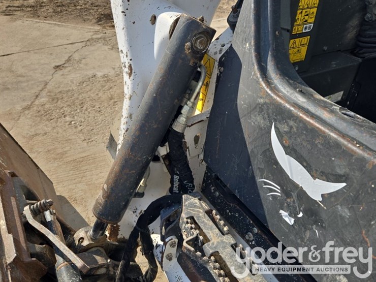 2021-bobcat-t66-image-25