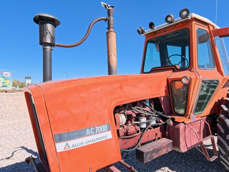 #1026-•-allis-chalmers-7000-tractor-image-10