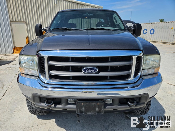 2004-ford-f250-super-duty-4x4-crew-cab-pickup-image-2