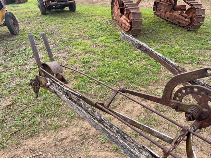vaughan-flex-tred-garden-tractor-image-19