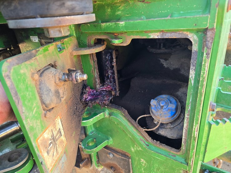 2020-john-deere-2020-image-119