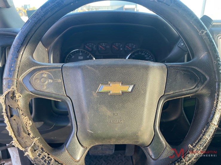 2014-chevrolet-2500-image-26