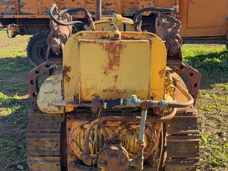 caterpillar-ten-high-clear-image-4