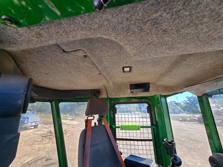 2020-john-deere-2020-image-37